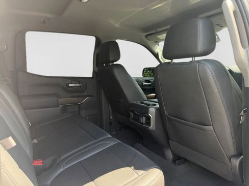 Used 2021 GMC Sierra 1500 SLT w/ SLT Premium Package AWD/4WD image 31