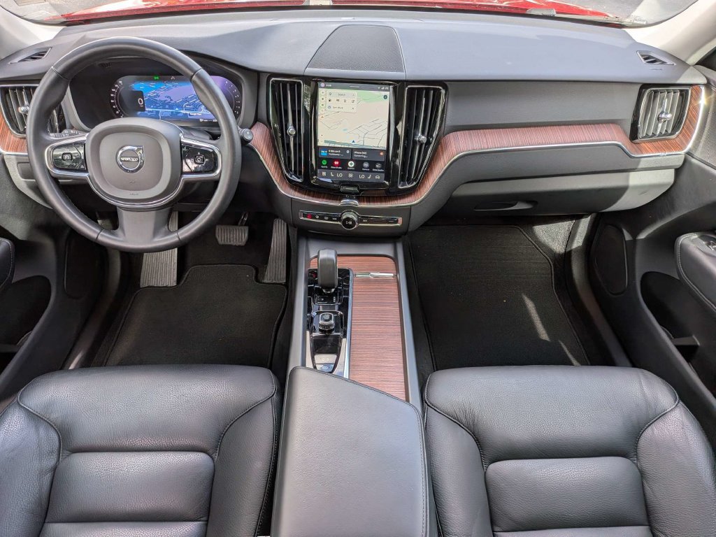 Certified 2024 Volvo XC60 B5 Plus AWD/4WD image 20