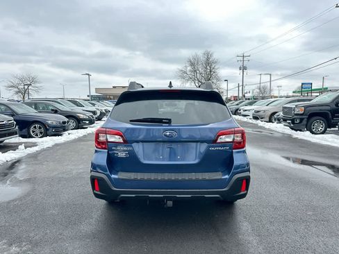 Used 2019 Subaru Outback 2.5i Premium image 12