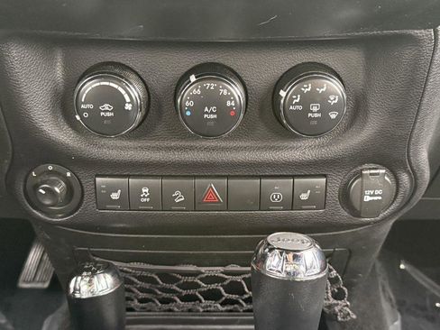 Used 2017 Jeep Wrangler Rubicon image 29