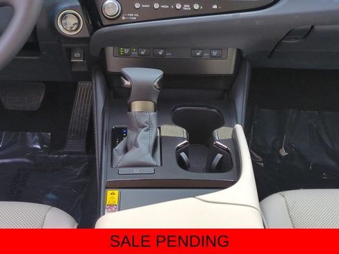 Certified 2025 Lexus ES 350 w/ Premium Package FWD image 18