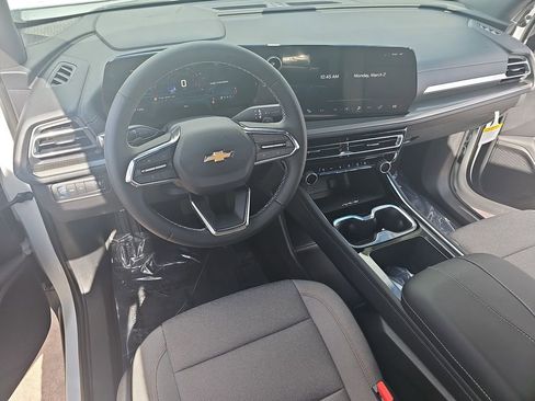 New 2026 Chevrolet Traverse LT FWD image 17