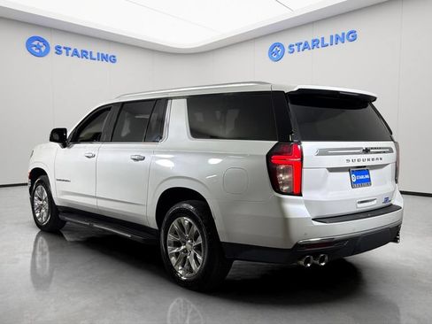Used 2021 Chevrolet Suburban Premier w/ Premium Package RWD image 5