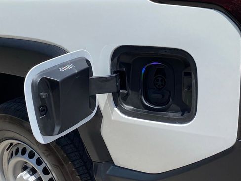 Used 2024 Chevrolet Silverado EV W/T AWD/4WD image 10