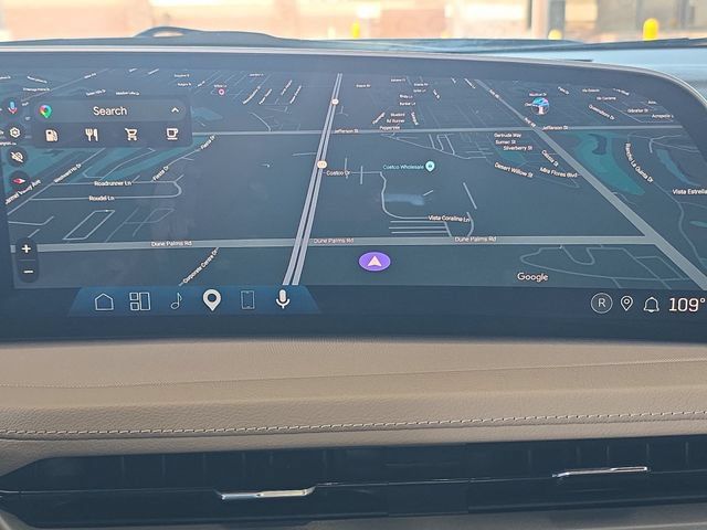 Certified 2024 Cadillac XT4 Luxury FWD image 13