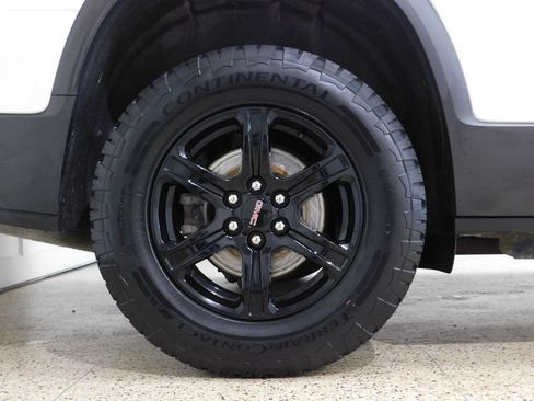 Used 2021 GMC Acadia AT4 AWD/4WD image 78