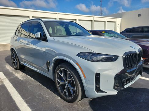 Used 2026 BMW X5 xDrive50e w/ M Sport Package AWD/4WD image 2