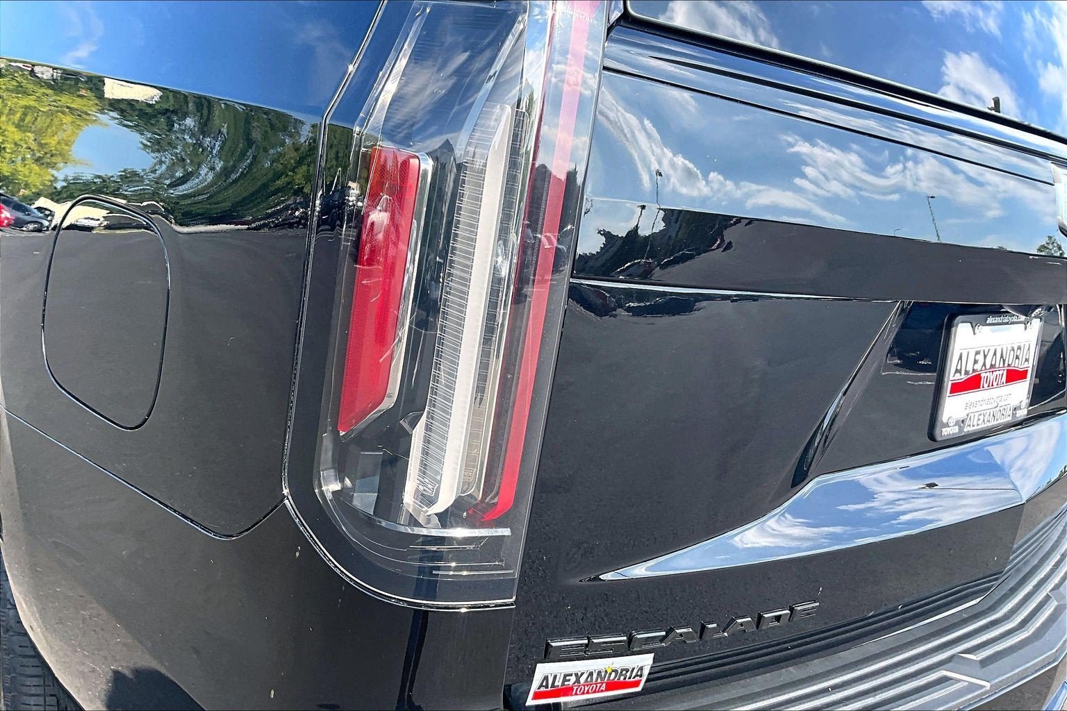 Used 2023 Cadillac Escalade Sport AWD/4WD image 28
