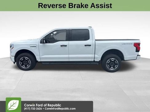 Used 2023 Ford F150 Lightning XLT image 9