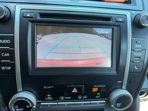 Used 2014 Toyota Camry SE FWD image 20