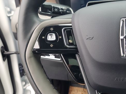 New 2026 Lincoln Corsair Grand Touring image 16