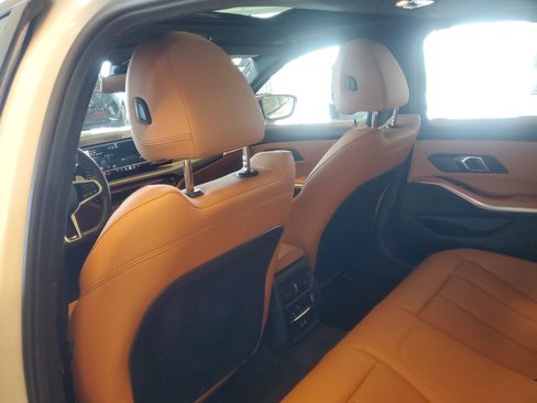 Used 2025 BMW 330i xDrive Sedan w/ M Sport Package image 16