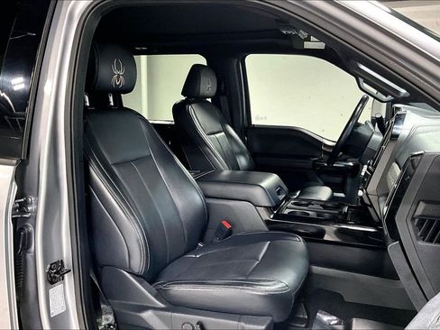 Used 2022 Ford F250 Lariat w/ Black Appearance Package AWD/4WD image 10