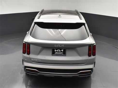 Certified 2023 Kia Sorento SX image 47