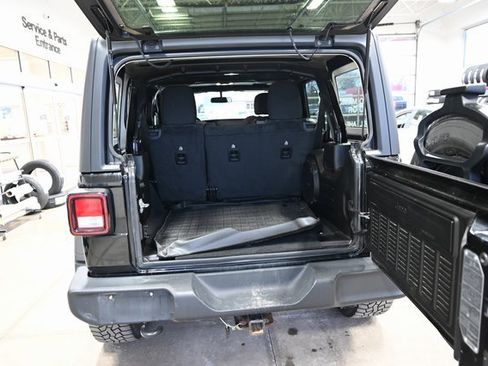 Used 2020 Jeep Wrangler Unlimited Sport image 8