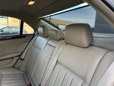 Used 2011 Mercedes-Benz E 350 4MATIC Sedan image 19