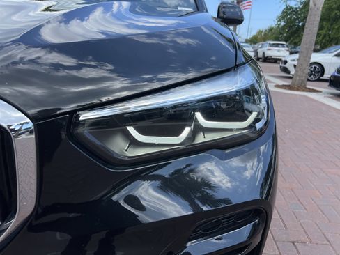 Used 2022 BMW X5 xDrive40i w/ M Sport Package image 6