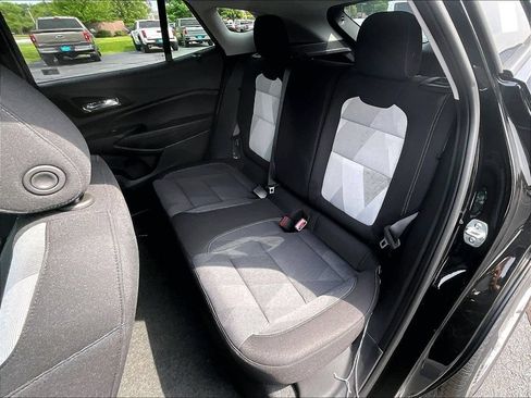 New 2026 Chevrolet Trax LS w/ LS Convenience Package FWD image 15