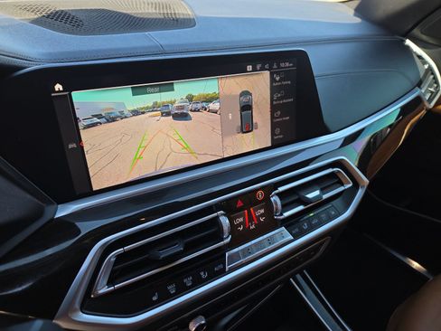 Used 2019 BMW X5 xDrive40i w/ Premium Package 2 AWD/4WD image 8