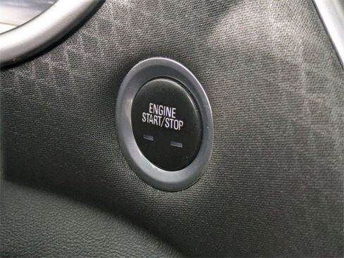 Used 2020 Chevrolet Malibu RS image 16