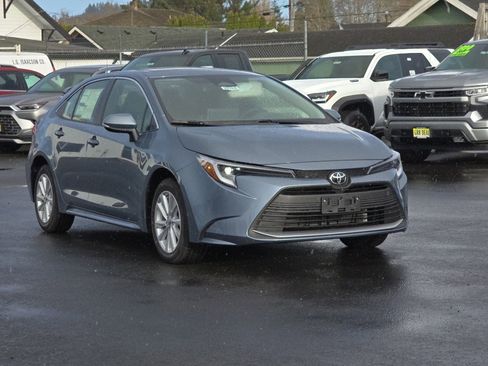 New 2026 Toyota Corolla XLE image 2