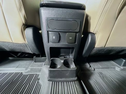 Certified 2023 Ford Explorer XLT w/ Equipment Group 202A AWD/4WD image 40