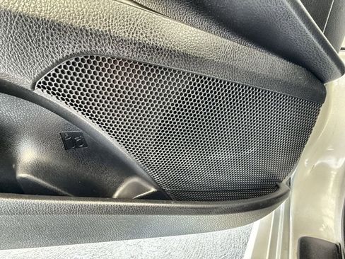 Used 2022 Toyota Camry XSE image 16