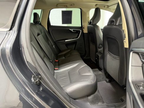 Used 2012 Volvo XC60 3.2 AWD/4WD image 31