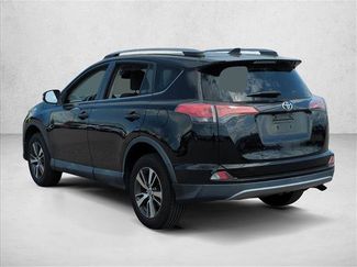 Used 2018 Toyota RAV4 XLE video 4