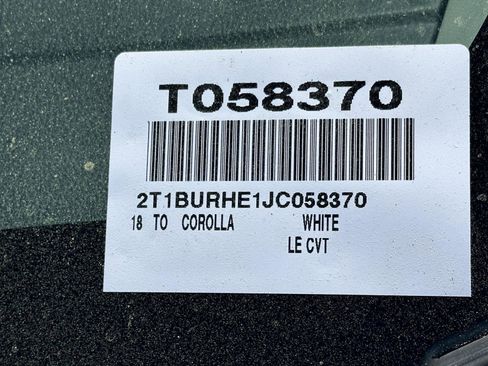 Used 2018 Toyota Corolla LE image 14