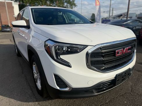 Used 2021 GMC Terrain SLE w/ Driver Convenience Package AWD/4WD image 3