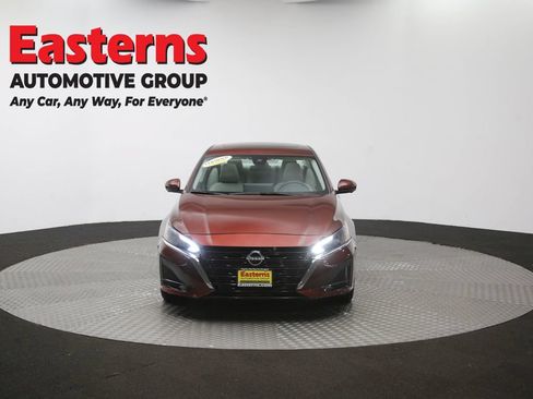 Used 2024 Nissan Altima 2.5 SL AWD/4WD image 56