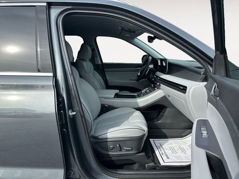 Used 2023 Hyundai Palisade SEL image 15