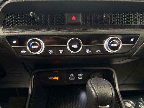 Certified 2024 Honda CR-V EX image 37