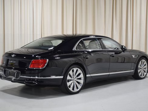 Certified 2020 Bentley Flying Spur W12 image 3