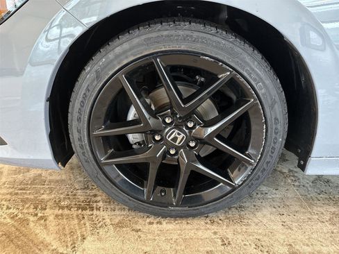 Used 2023 Honda Civic Sport image 18