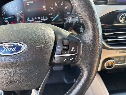 Used 2020 Ford Escape SEL image 44