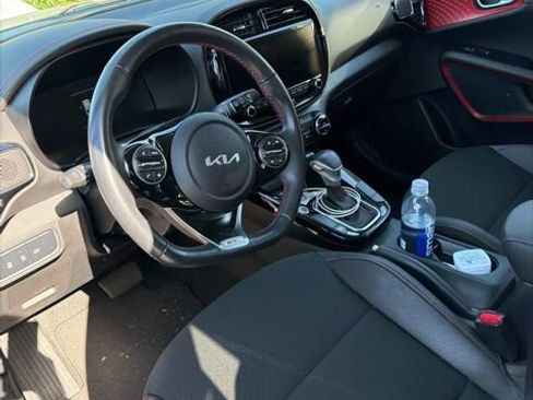 Used 2023 Kia Soul GT-Line FWD image 11