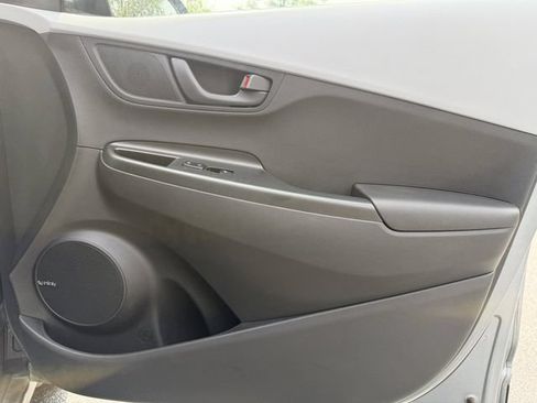 Used 2020 Hyundai Kona SEL Plus FWD image 31