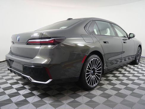 New 2026 BMW i7 eDrive50 w/ Executive Package image 3