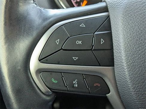 Used 2021 Jeep Grand Cherokee Limited w/ Luxury Group II image 25