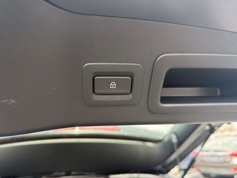 New 2026 MAZDA MAZDA3 2.5 S Hatchback w/ Premium Pkg image 29