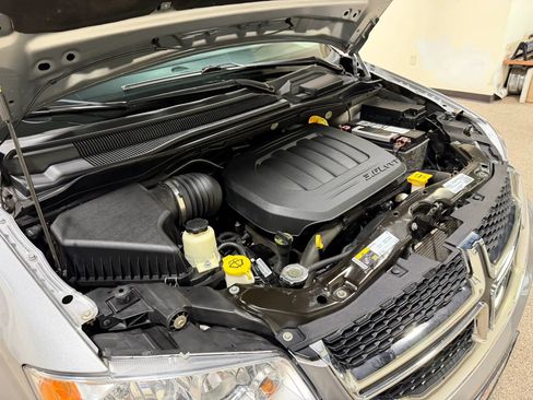 Used 2019 Dodge Grand Caravan SE image 53