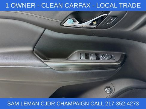 Used 2019 GMC Acadia SLT w/ LPO, Floor Liner Package image 18