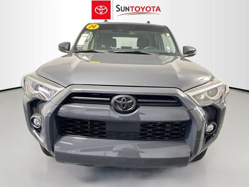 Used 2024 Toyota 4Runner SR5 Premium w/ Moonroof Package AWD/4WD image 10