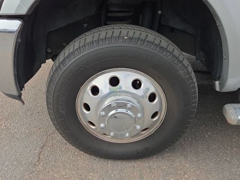 Used 2014 RAM 3500 Laramie w/ Convenience Group AWD/4WD image 19