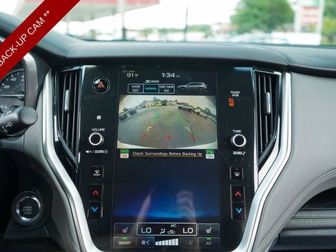 Used 2025 Subaru Outback Onyx Edition AWD/4WD image 10