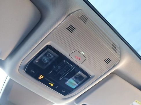 New 2026 Volkswagen Atlas SEL Premium R-Line image 22