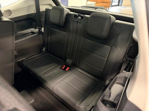 Used 2021 Volkswagen Tiguan S FWD image 22
