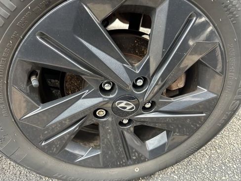 Used 2023 Hyundai Elantra SEL image 6